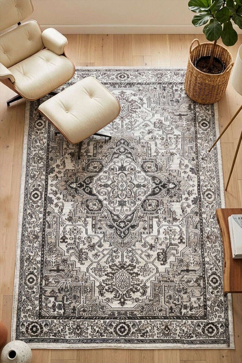 The Heirloom Charcoal Medallion Floor Rug 5.3*7.7 ft